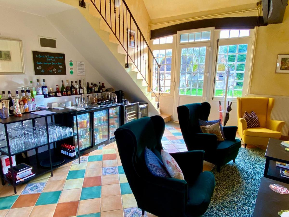 Sans Souci Bed And Breakfast Luxe Heated Pool And Restaurant Luzille Luaran gambar