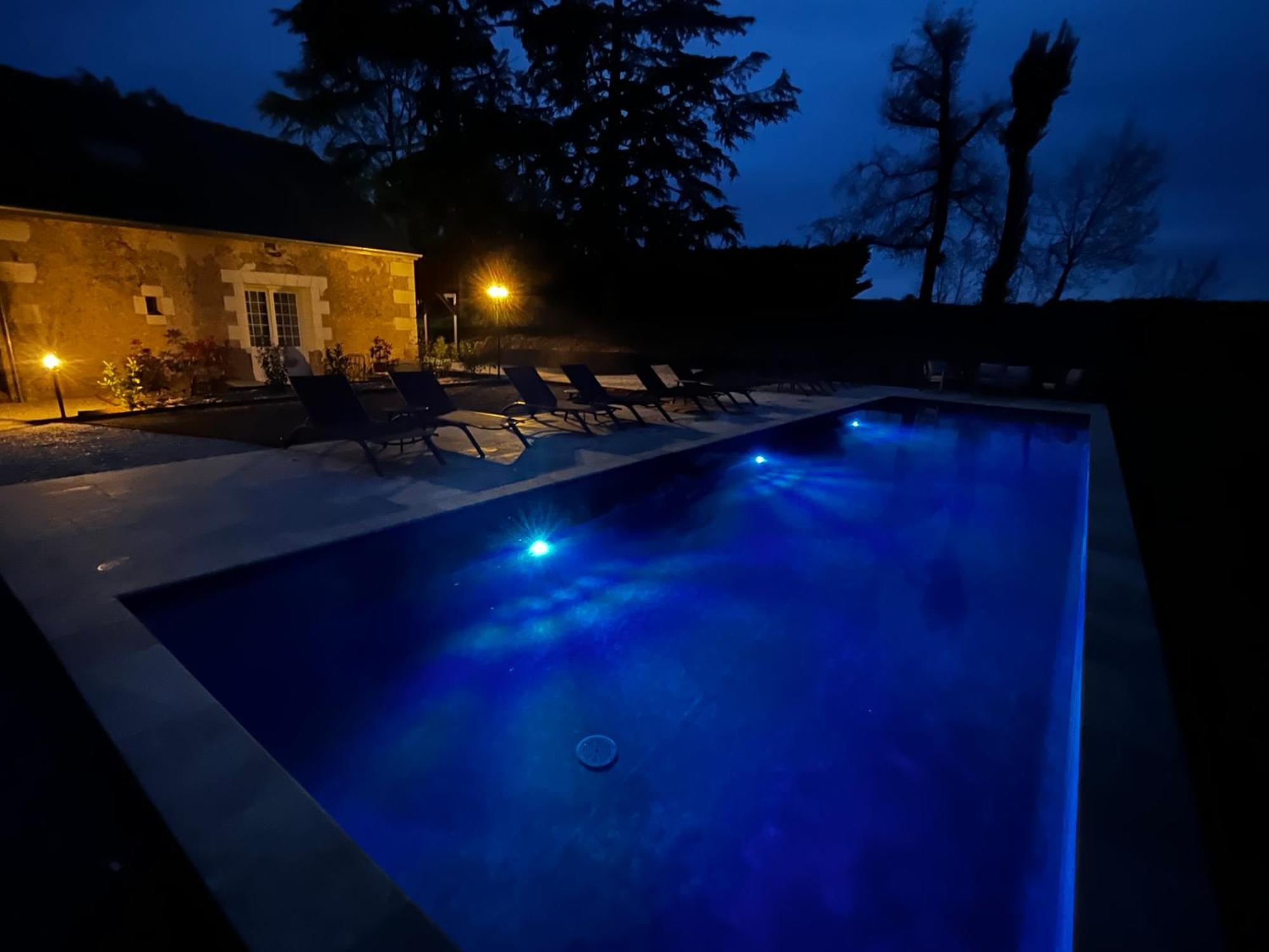 Sans Souci Bed And Breakfast Luxe Heated Pool And Restaurant Luzille Luaran gambar