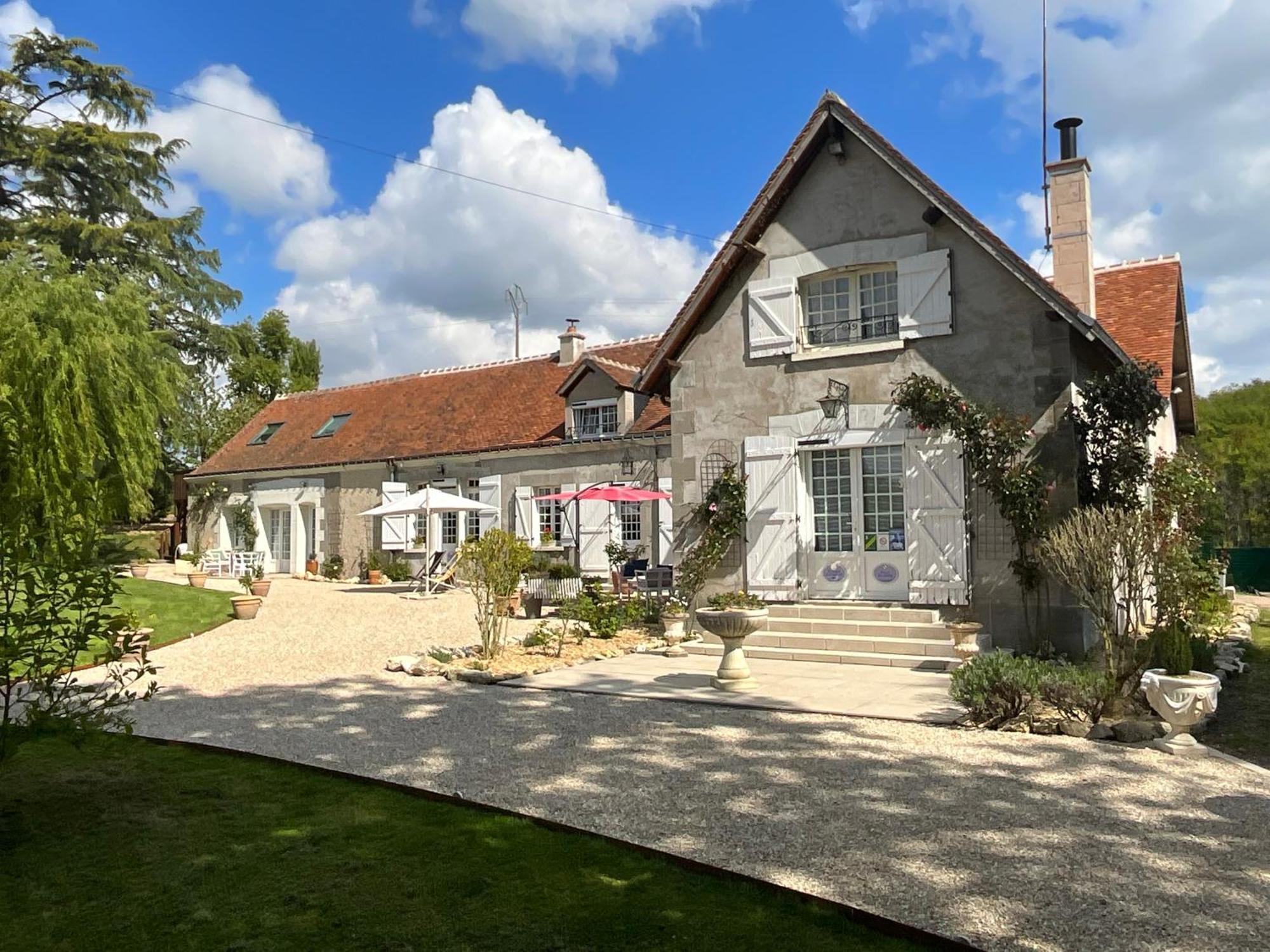 Sans Souci Bed And Breakfast Luxe Heated Pool And Restaurant Luzille Luaran gambar