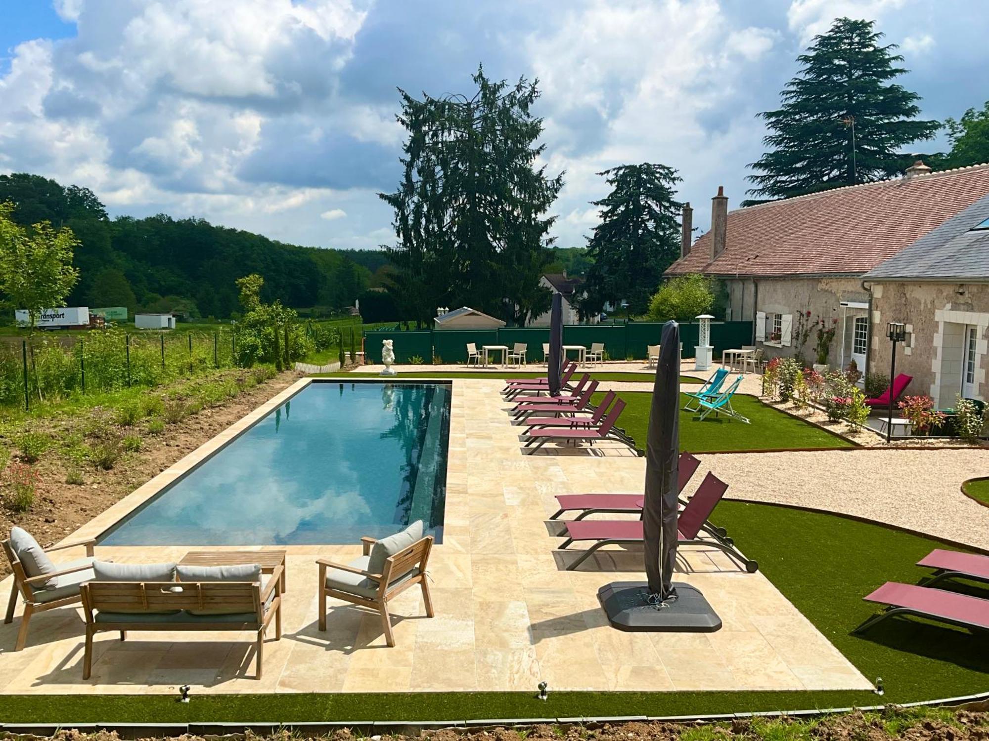 Sans Souci Bed And Breakfast Luxe Heated Pool And Restaurant Luzille Luaran gambar
