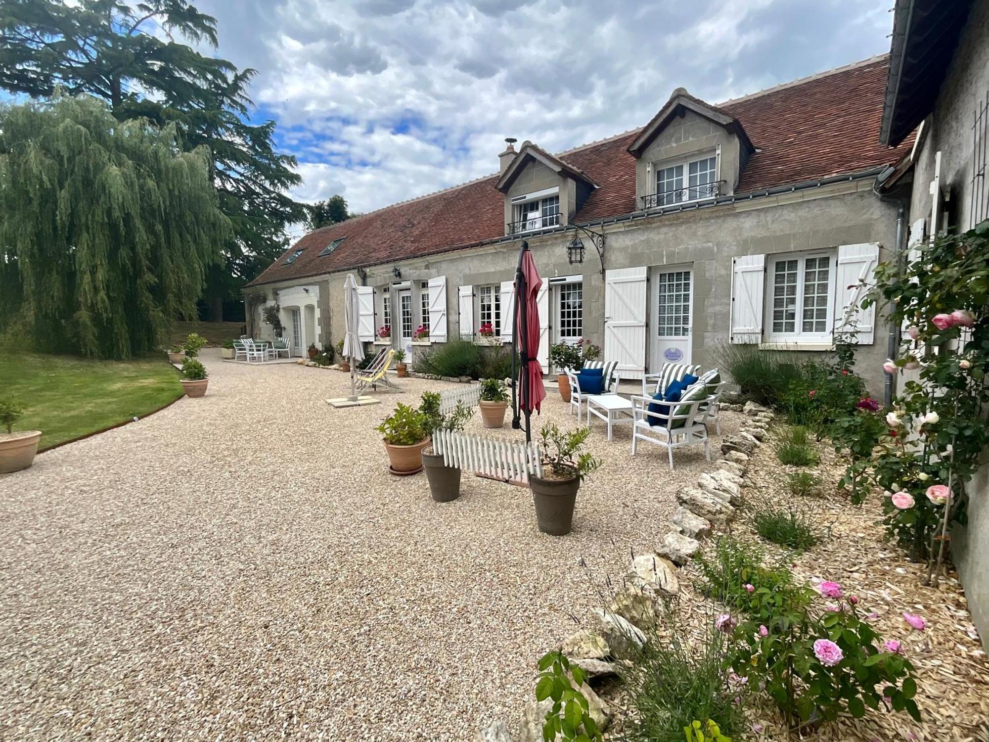 Sans Souci Bed And Breakfast Luxe Heated Pool And Restaurant Luzille Luaran gambar